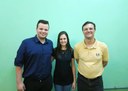 Os estudantes Genaro Bessa Ceppo e Jéssica Gantes Cordeiro e o orientador Roberto Tomedi Sacco